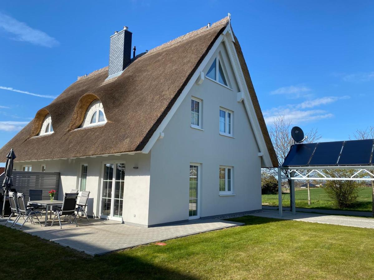 Reetdachhaus Salzhaff Villa Pepelow Exterior photo